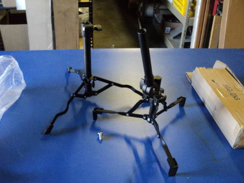 lot 4567 image: (2) ct lot small tri-pod stands, collapsible, PN SND100F
