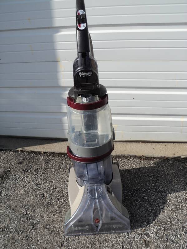 lot 4625 image: Hoover Spin & Scrub Floor Machine, used, Powers on, hand tool is missing