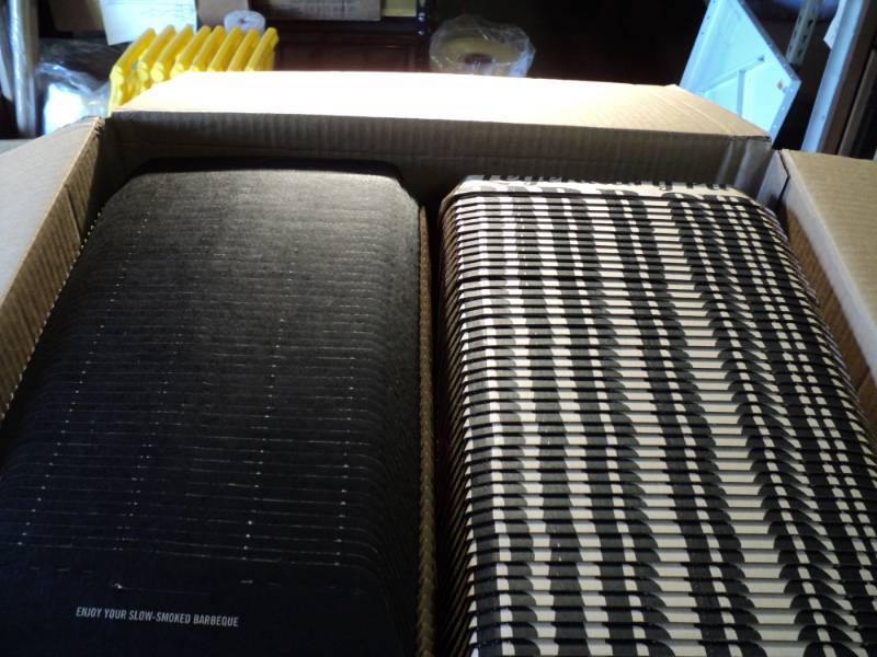 lot 4626 image: (1) box of (100) FMD-883F To-go boxes, approx 8 x 8 x 3-12, Famous Daves BBQ
