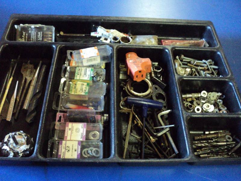 lot 4632 image: Plastic Drawer insert 22 x 16 with nut, bolts, drill bits and more