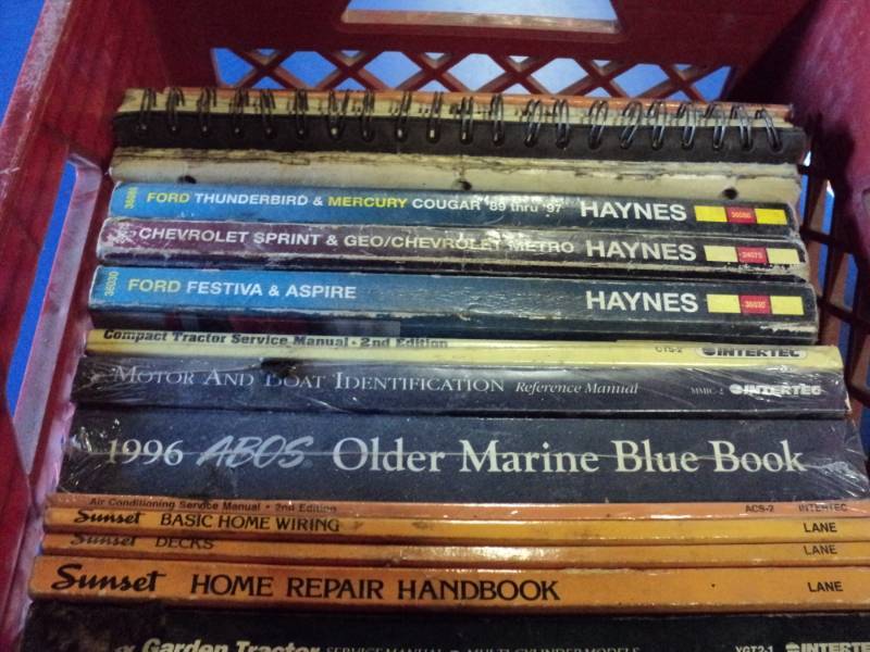 lot 4652 image: (19) ct. lot Automotive and Home repair Manuals in plastic crate, Chilton, others