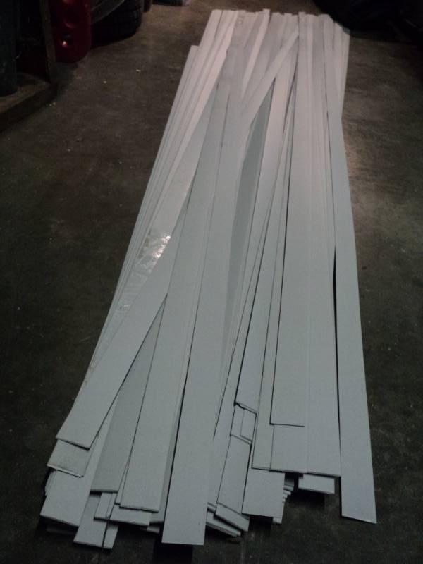 lot 4689 image: (100) ct. lot plastic vinyl trim pieces, 8x 1-14