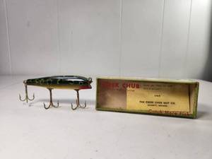 lot 106 image: Creek Chub Fishing Lure with Original Box