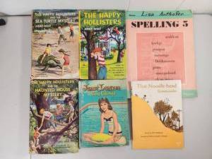 lot 151 image: Lot of 6 Childrens Books Happy Hollisters Spelling Janet Lennon