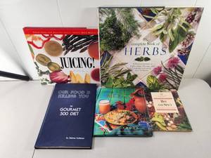 lot 165 image: Lot of 5 Cookbooks Juicing, Herbs, Gourmet Diet, Mexico, Hot and Spicy