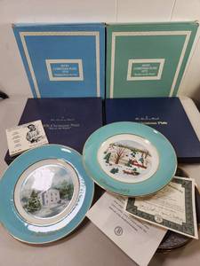 lot 172 image: Avon Christmas Plate Collection 1975 1976 The Rockbury Mint Plates