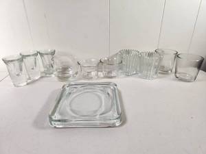 lot 175 image: Lot of Assorted Clear Glass Drinking Glasses and Dishes