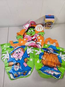 lot 218 image: Vintage Vinyl McDonalds Trick Or Treat Bags&nbsp