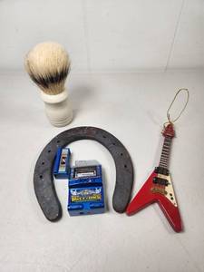 lot 224 image: Lot of 4 Items Shaving Brush, Horseshoe, Slot Machine Lighter, Guitar Ornament