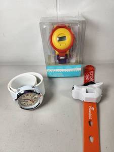 lot 225 image: Lot of 3 Childrens Watches YOYO Yoyo Chick-fil-A