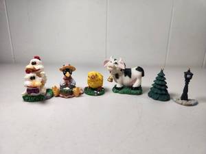 lot 227 image: Miniature Figurine Lot 6 Pieces Rooster Chicken Cow Tree Lamp