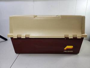 lot 233 image: Vintage Plano Tackle Box with Compartments and Contents