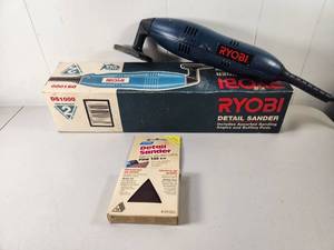 lot 236 image: Ryobi DS1000 Detail Sander with Sanding Angles and Buffing Pads Works