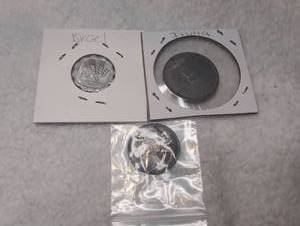lot 1010 image: Indian Coins 1 2 Rupee Mix Lot - 3 ct