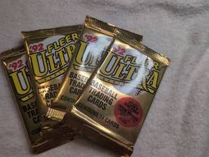 lot 1111 image: 1992 Fleer Ultra Series I Baseball Trading Cards -4 Packs