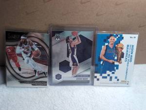 lot 1410 image: 3-Card Lot Carmelo Anthony, Steve Nash NBA Basketball Cards