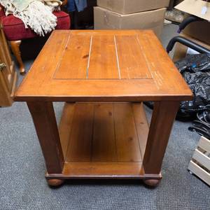 lot 22 image: Rustic Wood Side Table with Lower Shelf and Bun Feet - some scratches on top.  23W x 27D x 23.25H