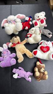 lot 156 image: Plush stuff animals lot including a couple of Ty Beanie Babies
