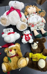 lot 158 image: Lot of 6 Plush Stuffed Animals - Teddy Bears and a Doll