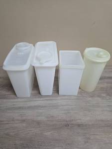 lot 434 image: Food Storage Containers 4-Piece Set with Lids - some of them are Tupperware