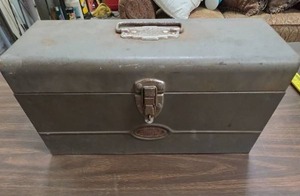 lot 902 image: Dunlap Metal Tool Box with Hardware and Fasteners inside