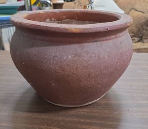 lot 1007 image: Terracotta Clay Pot Bowl Round Planter Approximately 10 inches Diameter