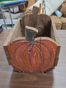 lot 1019 image: Wooden Pumpkin-Shaped Decorative Box Container with Painted Detail