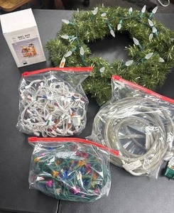 lot 508 image: Porcelain Quilt Shop (Electric Light 5 inch), String Lights (tested, work), and decorative lighted wreath