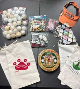 lot 752 image: Golf Accessories - Balls, Tees, Bags, Visor