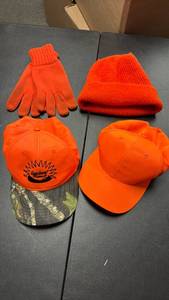 lot 770 image: Orange Hunting Hats, Beanie and Gloves