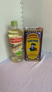 lot 1107 image: Bertolli Organic Extra Virgin Olive Oil 500ml and Saloio Portuguese Olive Oil 500ml Lot