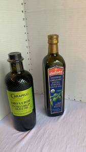 lot 1110 image: Carapelli Oro Verde Extra Virgin Olive Oil 750ml and Italodone Organic Extra Virgin Olive Oil 750ml Lot
