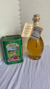 lot 1114 image: La Espa�ola Extra Virgin Olive Oil 500ml Tin and Glass Bottle Lot