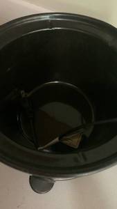 lot 1122 image: Crock-Pot Classic Manual Slow Cooker 2-3.5 Quart