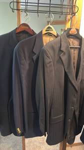 lot 1203 image: Rod Stuart Tailored Mens Blazers Lot of 3 Johnstones Wichita