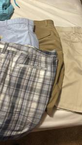 lot 1211 image: Mens shorts size 38 and swim shorts size Xl