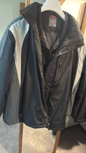lot 1215 image: HEATTEK TEKGEAR Insulated Jacket XXL Black White Blue size xxl