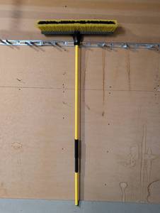 lot 2023 image: Push Broom Yellow Black Bristles Metal Handle T-Connector