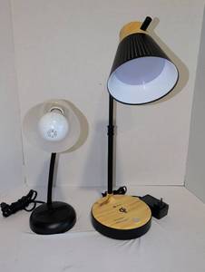 lot 2125 image: OTTLite Qi Wireless Charging LED Desk Lamp and standard desk lamp