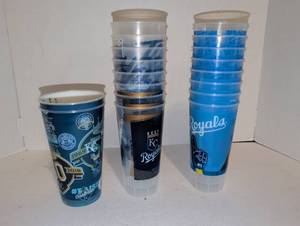 lot 2208 image: Kansas City Royals plastic cups