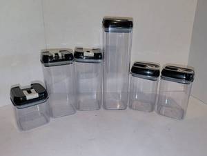 lot 2222 image: Food Storage Container Set with Black and Clear Lids
