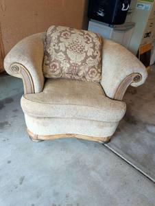 lot 2246 image: Comfy upholstered Armchair with Rolled Arms and Decorative Pillow