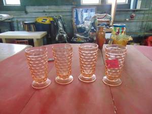 lot 4493 image: 4 Pink Stemmed Glasses