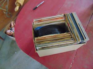 lot 4507 image: Selection of Assorted 45 RPM Records