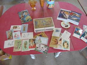 lot 4514 image: Vintage Postcards and More - Valentines