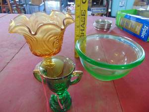 lot 4542 image: Selection of Colored Glass