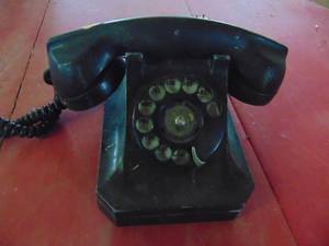 lot 4591 image: Vintage Telephone