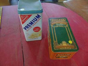 lot 4594 image: Cracker Tins