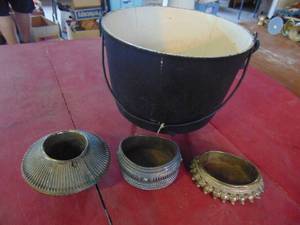 lot 4597 image: Cast Pot - Cracked - 3 Brass Pieces