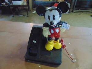 lot 4619 image: Mickey Mouse Phone Base - No Receiver